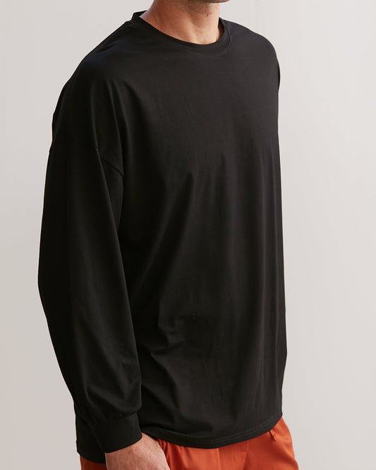 LONG SLEEVE IN BLACK