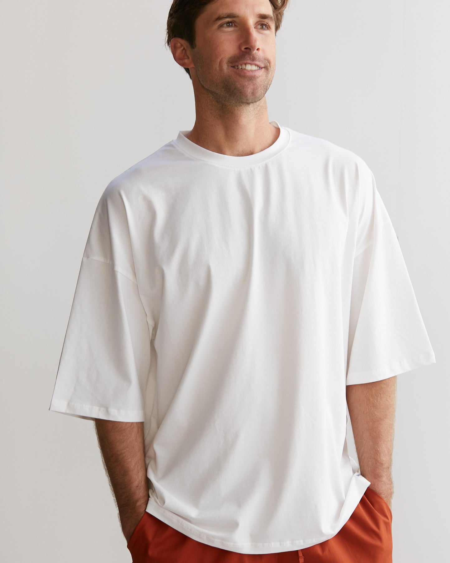 SUNRISE SLEEP TEE IN WHITE